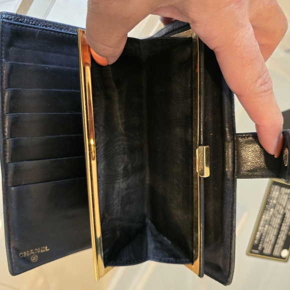 Authentic Chanel Caviar CC Leather Wallet EUC ✨️ - Picture 11 of 16
